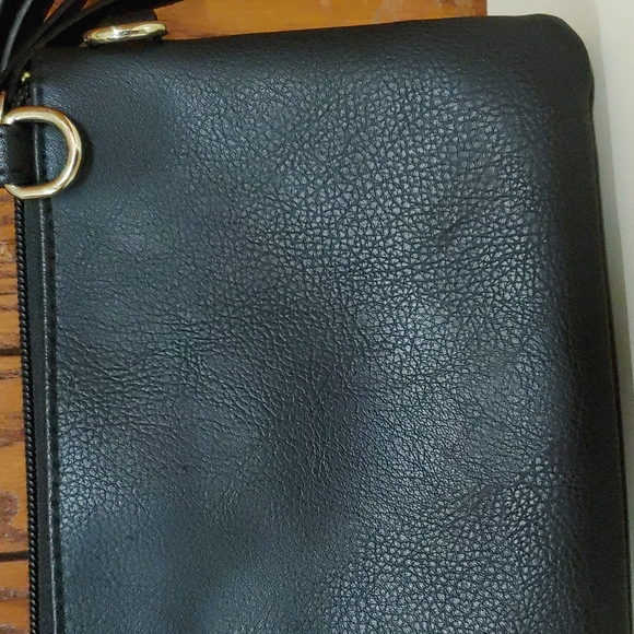 Reaction Kenneth Cole Rock and Roll Wristlet Bag - Picture 8 of 16